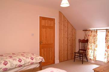 One of the twin bedrooms (Bedroom 2).