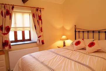 Two Whitawoo has a lovely romantic double bedroom.