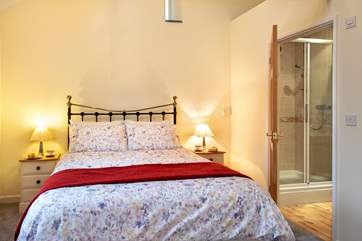 Two Whitawoo has a lovely romantic double bed.