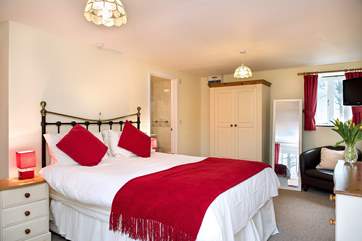 Hooter's Rest has 4 individually styled bedrooms.