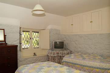 The pretty twin bedroom (Bedroom 2).