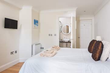 Bedroom 2 has an en suite shower-room.