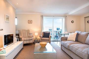 Plenty of room for everyone to chill out in the lounge area