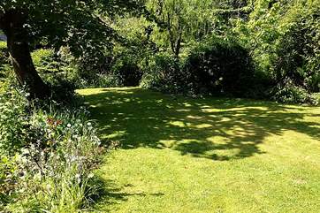 The garden is lovely in the spring.