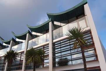 Seashells is the second apartment from the right - this is the rear of the building that you will see as you arrive and park.