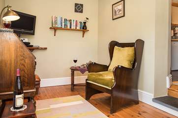 The far end of the sitting room f