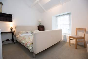 The double bedroom.