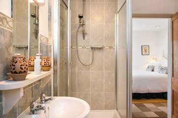 The en suite shower-room.
