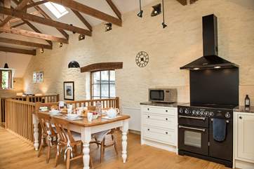 The kitchen has a range cooker - perfect for your holiday catering.