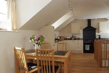 Looking towards the kitchen-area.
