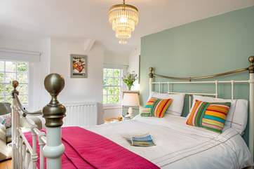 There are 2 delightful bedrooms.