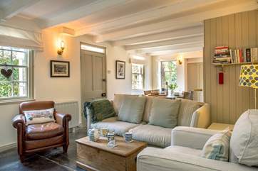 The lounge dining room makes for a sociable holiday