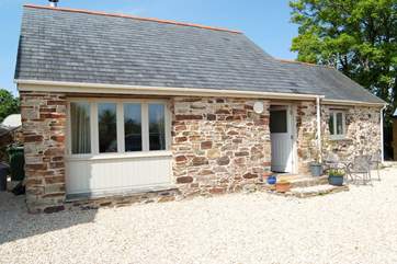 Kiddlywink Cottage is a detached barn conversion.