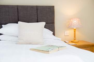 Both bedrooms have lovely crisp white linen.