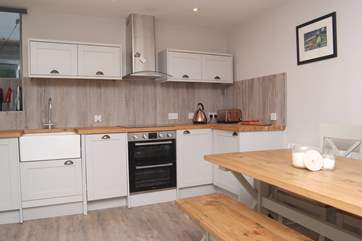 The kitchen dining-area.