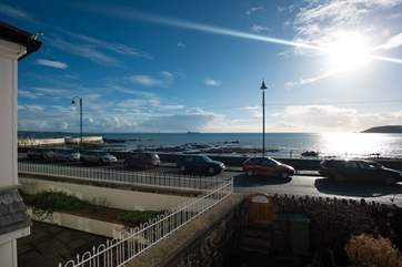 The view onto the promenade.