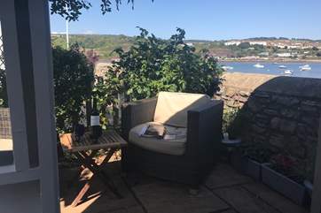 What a fabulous place to relax and read a book in complete peace.