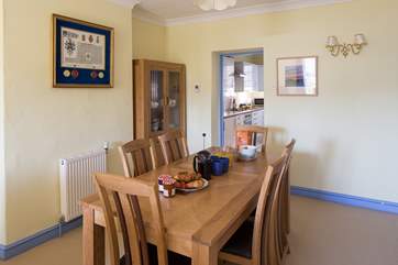 Large dining-table. Perfect for enjoying that special meal together.