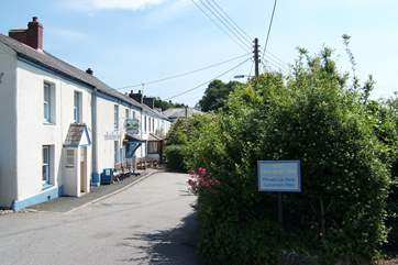 The popular pub in Devoran, the Old Quay Inn, is only about half a mile away.