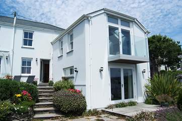 Chycoose is a beautiful period property set on the banks of the creek.