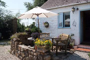 Relax on the sunny terrace.