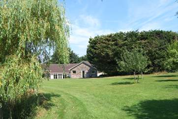 This truly peaceful co is in a gorgeous setting with huge gardens where you can stroll, picnic and find secluded places to sit.