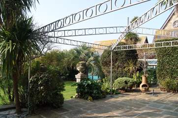 The barbecue, terrace and lawns.