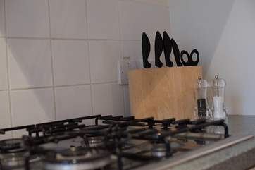 There's a gas hob and electric oven.
