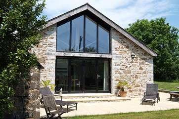 Orchard Barn is a stunning detached barn conversion.