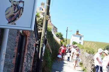 Port Isaac has narrow and sometimes steep streets throughout with very interesting shops and galleries.