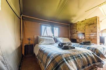 The lovely twin bedroom.