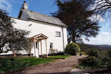 The Mouse House has a stunning hilltop position with panoramic views and a huge garden area.