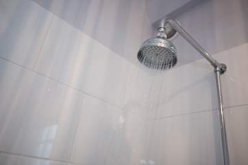 Excellent water pressure in the bathroom.
