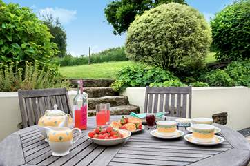 Dining al fresco will be a delight.