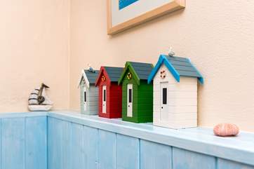 Nautical touches on dispplay- well you are sure to take a trip to the coast