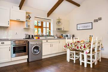 The open plan living area will make this a very sociable holiday as you enjoy time together.