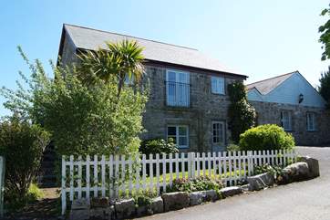Set in peaceful surroundings, Old Coach House is stylish, beautifully furnished, and very spacious inside.
