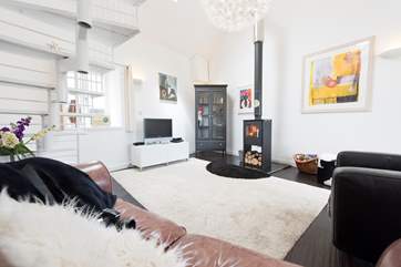 The contemporary sitting-area.