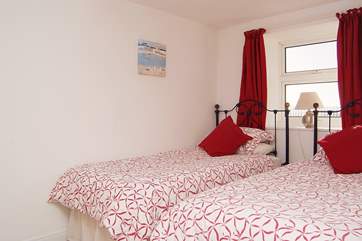 The twin bedroom on the ground floor.