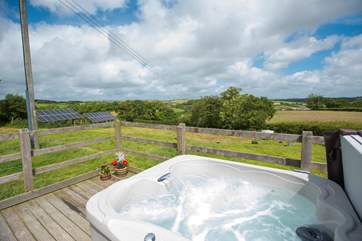 This really is a great spot to relax in the hot tub and enjoy the views over Cornwall and Devon in the distance.