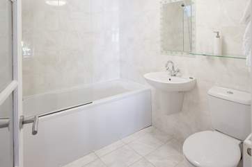 The en suite bathroom to Bedroom 1.