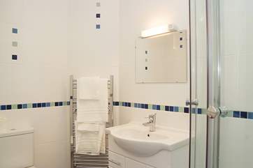 The en suite to Bedroom 1.