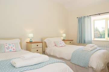 Bedroom 3 has twin beds.