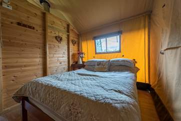 The double bedroom.