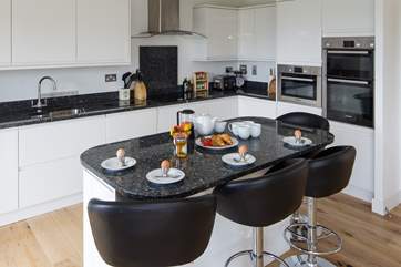 Some of you can gather around in the kitchen area for an early breakast.