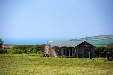 Rusty the Tin Tent is temptingly close to the sea.
