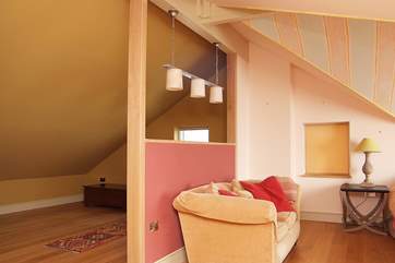 The cot-area in Bedroom 4.