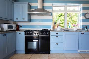 The well equipped kitchen.