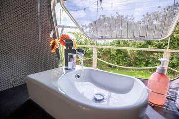 There is even a country view from the shower-room!