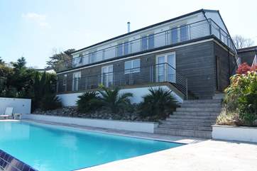 Piran House is a fabulous contemporary split-level house.